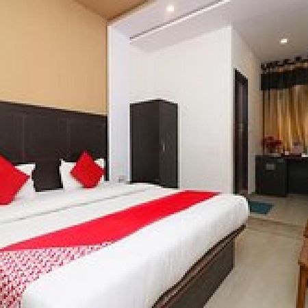 Capital O Hotel Surya Continental Лакхнау Экстерьер фото