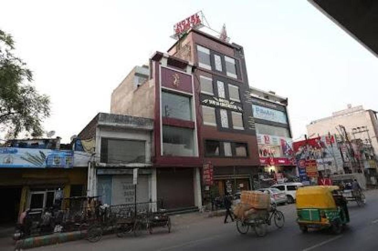 Capital O Hotel Surya Continental Лакхнау Экстерьер фото